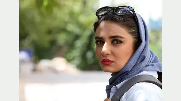 عکس لباس عجیب لیندا کیانی در ایتالیا ! / تفاوت فاحش با ایران !