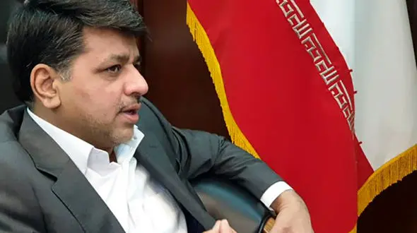 شهردار منطقه یک: مسئولان انتظار دارند مقابل خانه‌شان را پارو کنیم !