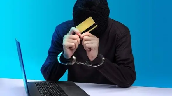 کار در منزل با حقوق عالی؛ البته برای کلاهبردارها