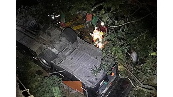 مرگ همزمان 4 فوتبالیست سرشناس برزیل در سقوط به دره + عکس