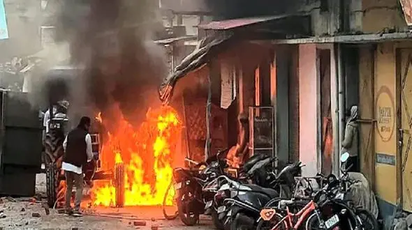 4 کشته در درگیری پلیس با معترضان در هند + جزییات