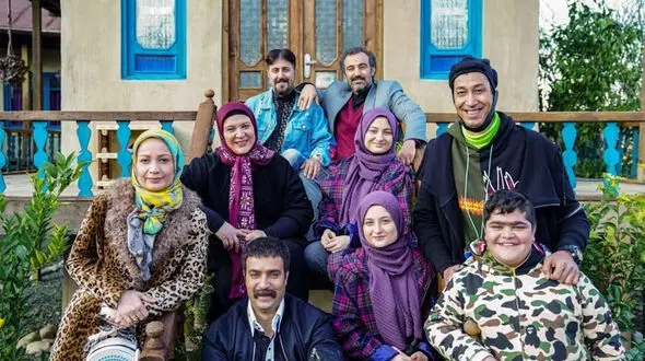 فیلم / پشت صحنه خنده دار «پایتخت» با احمد مهران فر و ریما رامین فر/ ارسطو نتوانست جلوی خنده اش را بگیرد!