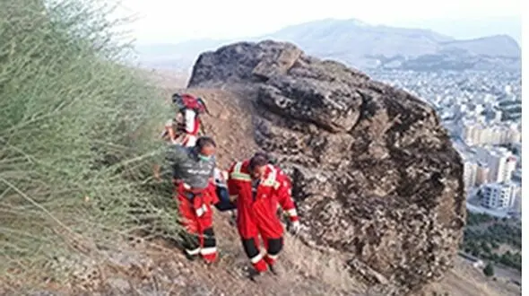 سقوط مرگبار پیرمرد از مخملکوه