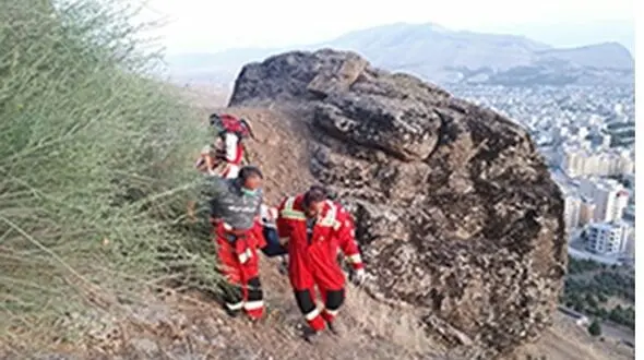 سقوط مرگبار پیرمرد از مخملکوه