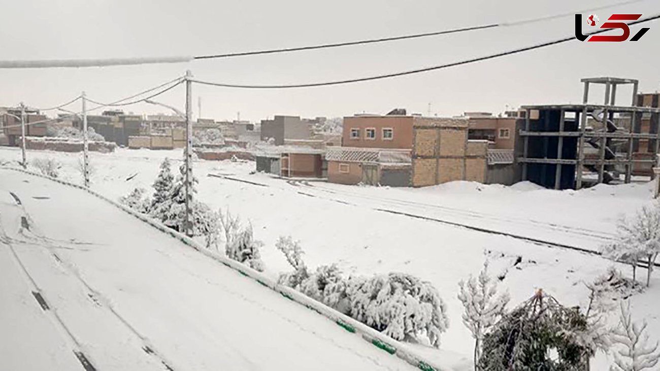 ببینید / اولین تصاویر از بارش شدید برف در اراک + فیلم