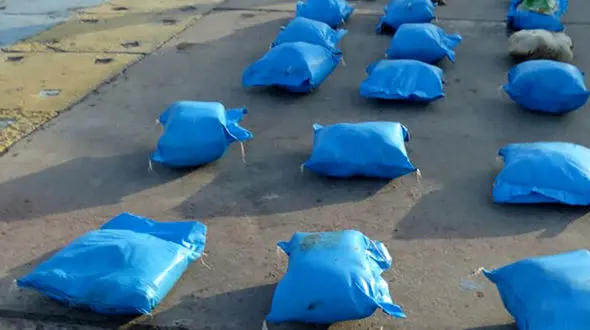 کشف محموله سنگین مواد مخدر در چابهار + عکس 