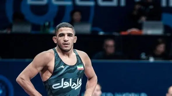 عموزاد حریفان را نابود می‌کند! / رحمان از روی حریف آمریکایی رد شد! + فیلم