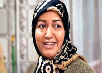 چهره زیبا و جوان مریم سرمدی بازیگر سریال آلا خارج از صداوسیما / خانم بازیگر در سریال پیر و در واقعیت جوان است!