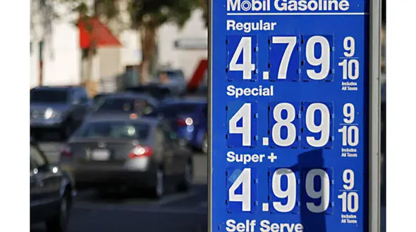 ترامپ مقصر افزایش قیمت بنزین در آمریکا