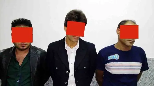 زندان پایان رویای خرید با پولهای تقلبی در آبادان +عکس