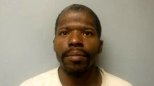 پدری به سبک داعشی ها سر دختر 2 ساله اش را برید/ او لذت می برد + عکس