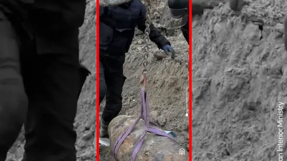 فیلم لحظه کشف و خنثی سازی بمب قدیمی در صربستان
