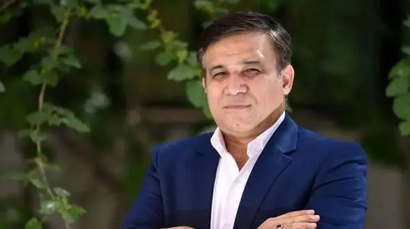 تغییرات مدیریتی بالاخره رسمی شد / اختیار تام تاجرنیا در استقلال!