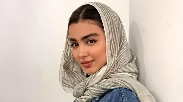 استایل گنگ نیکای پایتخت، نقی معمولی را عصبانی کرد! / خانم بازیگر و تلاش برای مدل شدن!