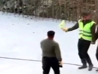 فیلم آواز  باشکوه و رقص کردی سرباز راهور ! / همه همراهش شدند !