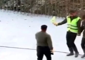 فیلم آواز  باشکوه و رقص کردی سرباز راهور ! / همه همراهش شدند !