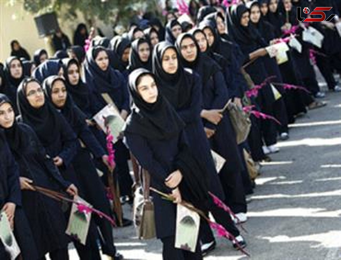 سرود دختران؛ نماد نشاط و پویندگی دختران ایرانی 