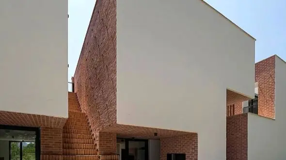 معماری ایرانی درخشان؛ باغ کرمانی بهترین طراحی سال + عکس