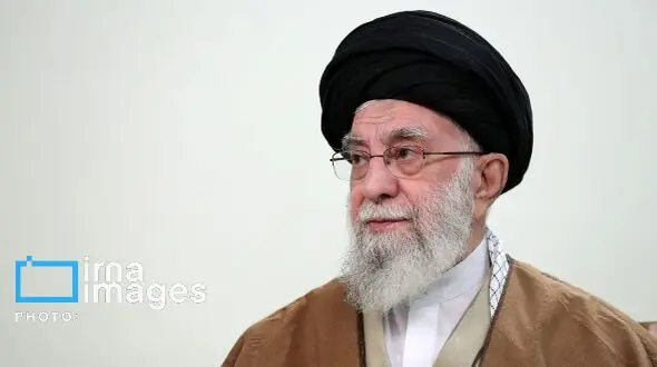 رهبر معظم انقلاب: مهمترین وظیفه حوزه، بلاغ مبین و زمینه‌سازی برای تمدن نوین اسلامی است