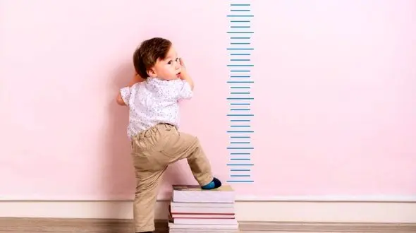 ارتباط سن با قد افراد چگونه است؟