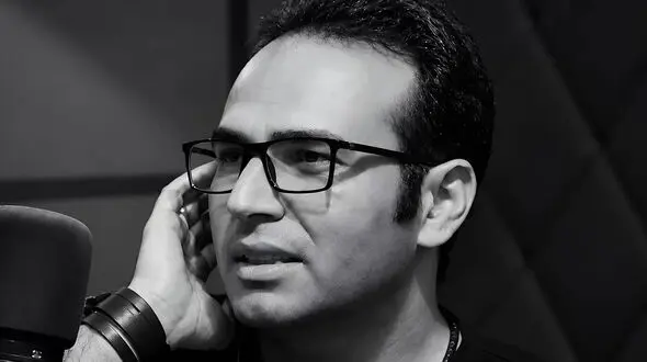دوبلور معروف در تصادف رانندگی جان باخت + جزئیات