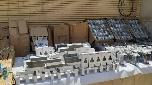 انبار قاچاق لوازم آرایشی، بهداشتی و بدلیجات در شهریار شناسایی شد 