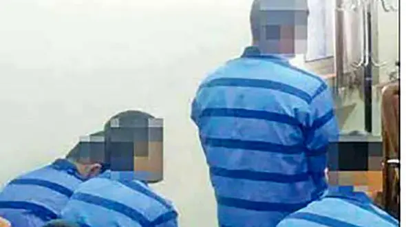  ما میهمان بودیم نه سارق! / 4 دزد می دانستند مادر و دختر تنها زندگی می کنند + عکس