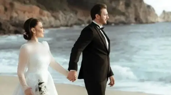  والیبالیست ایرانی سومین شوهر خانم خواننده ترکیه ای ! + عکس عروسی مهدی کریمی با لارا 43 ساله !