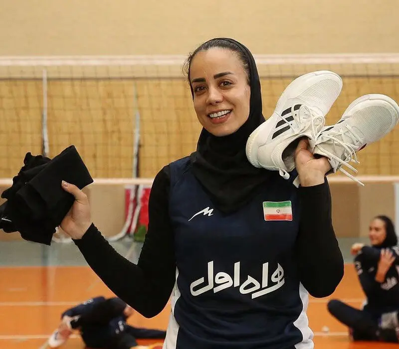 شبنم علیخانی