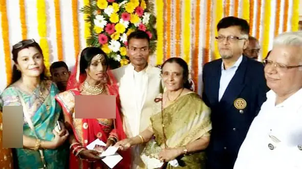 ازدواج دختری با چهره سوخته / داماد با یک تلفن عاشق او شد!+تصاویر مراسم ازدواج