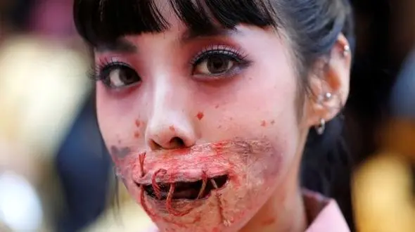 اگر طاقتش را ندارید این عکس های وحشتناک را نبینید+ تصاویر