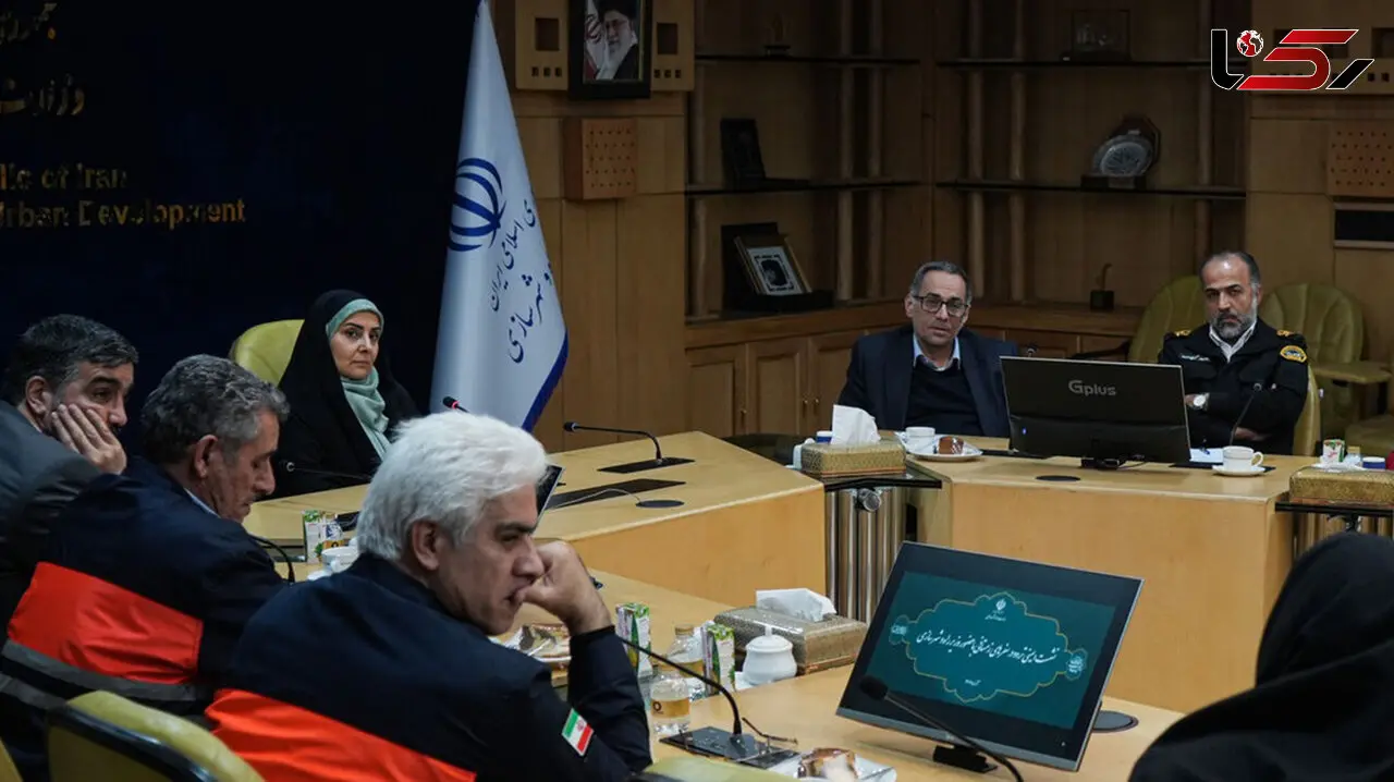نشست اضطراری وزیر راه و شهرسازی در پی هشدار قرمز بارش‌های سنگین در ۴ استان