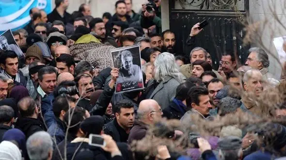 حضور چهره ها در مراسم تشییع حسن جوهرچی+گالری تصاویر