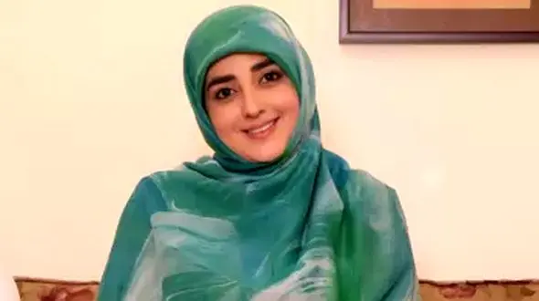 لو رفتن راز پوست خوب ستاره سادات  / راز جوان ماندن خانم مجری نسبت به شوهر سن بالایش ! + عکس