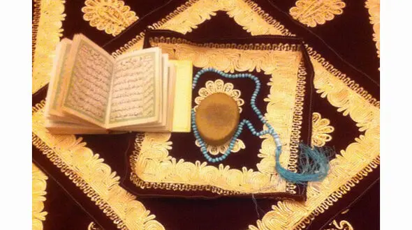 دختر 12 ساله ام به نماز خواندن تمایلی ندارد 
