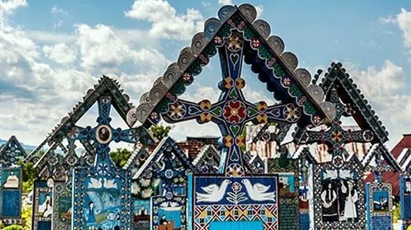 شادترین قبرستان دنیا کجاست؟ + عکس