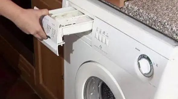 راه های از بین بردن بوی بد ماشین لباس شویی! +عکس 