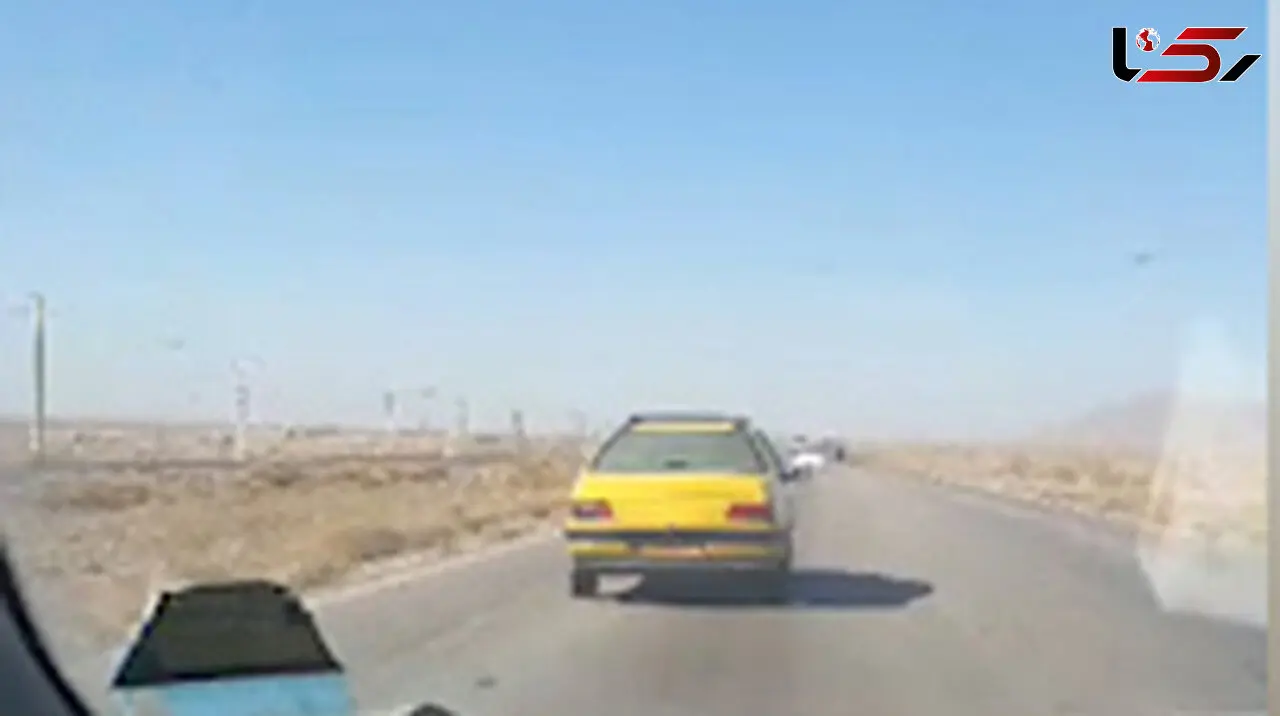 این راننده تاکسی انسانیت را درس داد / بازگردانندن پول اضافی به مرد افغانستانی در حال خروج از ایران 