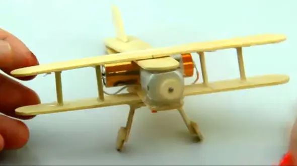 ساخت هواپیما ملخی با آرمیچر + فیلم