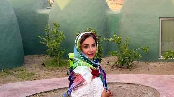 نگاه روز | عروسک بازی شبنم قلی خانی در دوران کودکی اش