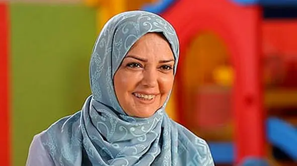 چهره جذاب و خواستنی برادرزاده مجری معروف صدا و سیما / دختر از عمه خوشگلتر !