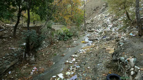 زنده به گور شدن 4 تهرانی در فرحزاد / تلاش ها ادامه دارد!