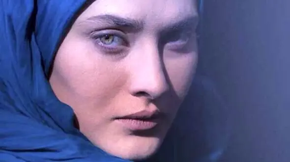 سورپرایز تولد غیرمنتظره و زیبای ساناز سعیدی، آرام سریال از سرنوشت با صدای آرون افشار/ حسابی جا خورد