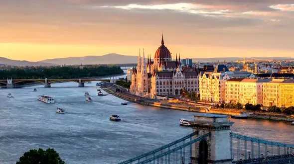 نماهنگ بی کلام و آرامش بخش  با تصاویر دیدنی از موزه "تمدن" + فیلم 