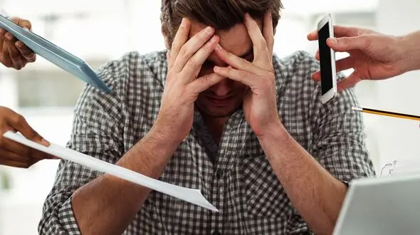 استرس کاری عامل بدخوابی در میانسالان 