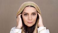 نگاهی به دکوراسیون شیک منزل الهام پاوه نژاد با مبلمان چستر قرمز و زیبا / یوگای ذهن روی این مبل واقعا میچسبه