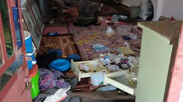 حمله اسرار آمیز شبانه به بنستان زرند / هیچکس در روستا نبود! + عکس ها