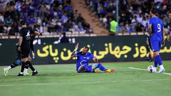 بحران کلین‌شیت در استقلال؛ حسینی فحش خورد اما مقصر نیست!