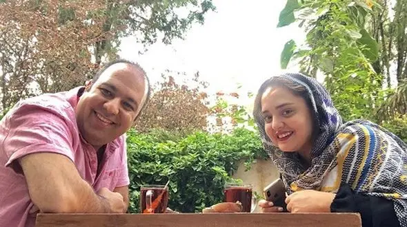 فیلم/ نگاهی به چیدمان منزل شاهانه و مجلل نرگس محمدی و علی اوجی