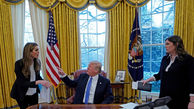 عکس دعوای ترامپ با کارمند زن در کاخ سفید 